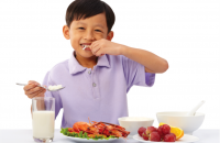 Cung cấp đủ chất dinh dưỡng cho trẻ suy dinh dưỡng