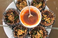 Nhum nướng mỡ hành