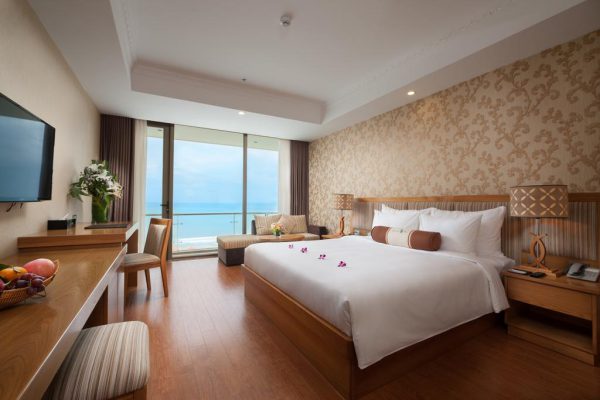 phong khach san dam chat nghi duong 600x400 - Top 10 khách sạn Đà Nẵng lãng mạn cho các cặp đôi