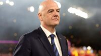 gianni infantino reuters 00330088 200x110 - Mở công ty 'bán' World Cup bất thành, Chủ tịch FIFA đối mặt nguy cơ mất chức